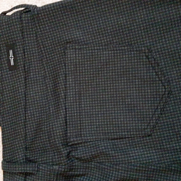 LIVERPOOL Houndstooth Black & Grey Stretch Slim Leg Pants - Picture 7 of 13